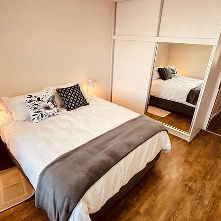Nautilus 2 Bedroom Self-Catering Apartment Свакопмунд Экстерьер фото