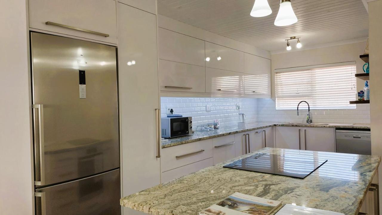 Nautilus 2 Bedroom Self-Catering Apartment Свакопмунд Экстерьер фото