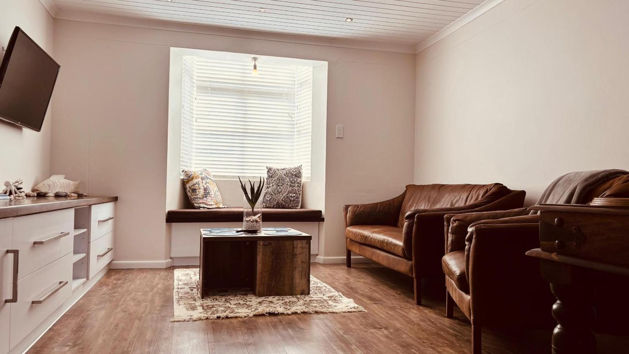 Nautilus 2 Bedroom Self-Catering Apartment Свакопмунд Экстерьер фото