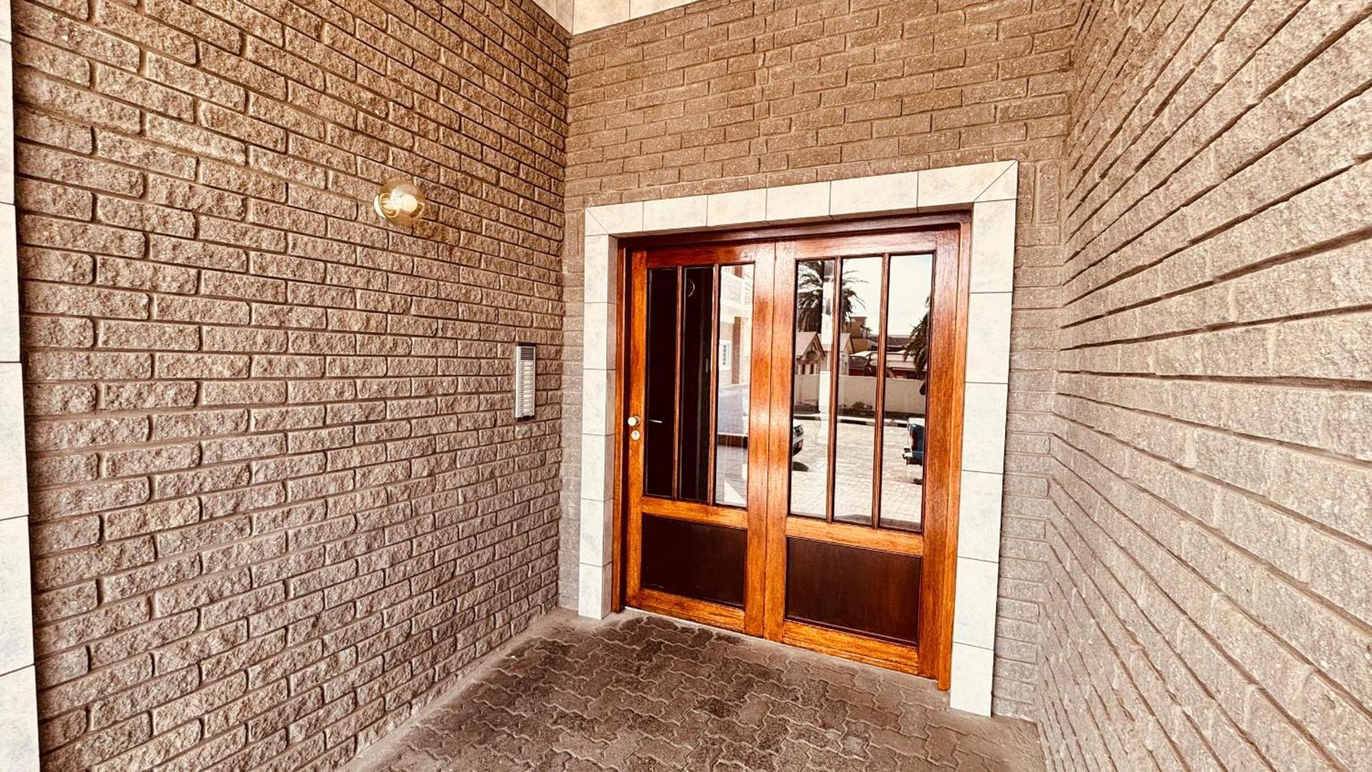 Nautilus 2 Bedroom Self-Catering Apartment Свакопмунд Экстерьер фото